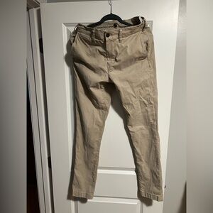American Eagle Outfitters Men’s Khakis size 32x34
